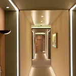 Dwo Hotel 4*