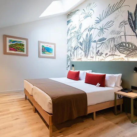 Hotel Dwo 4*