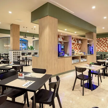 Dwo Hotel 4*