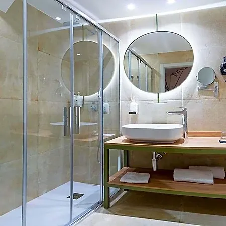 Dwo 4* Valencia