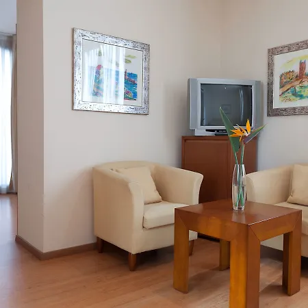 Hotel Dwo 4*