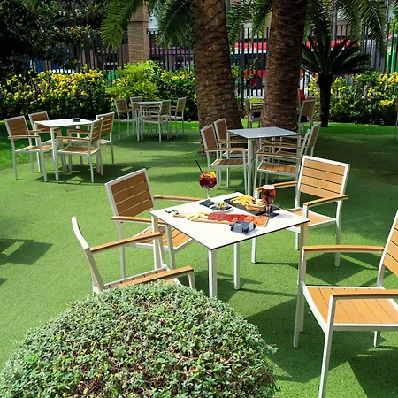 Hotel Dwo 4*